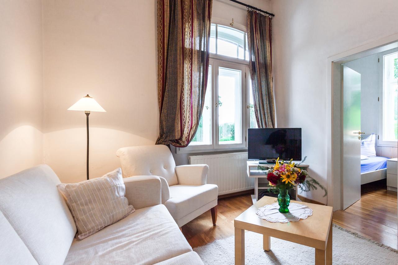 Gaestehaus Villa Rose Durrrohrsdorf Eksteriør billede