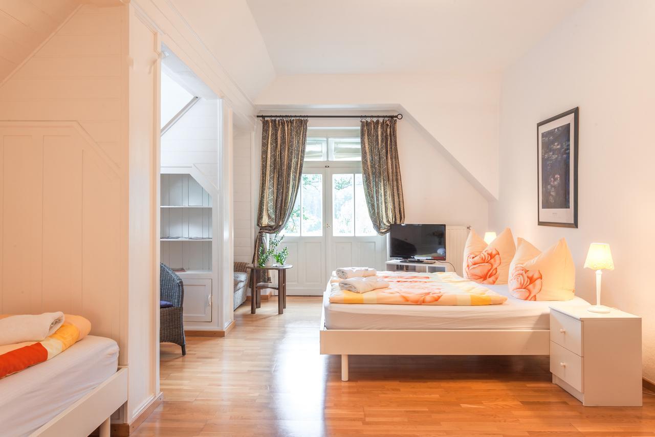 Gaestehaus Villa Rose Durrrohrsdorf Eksteriør billede